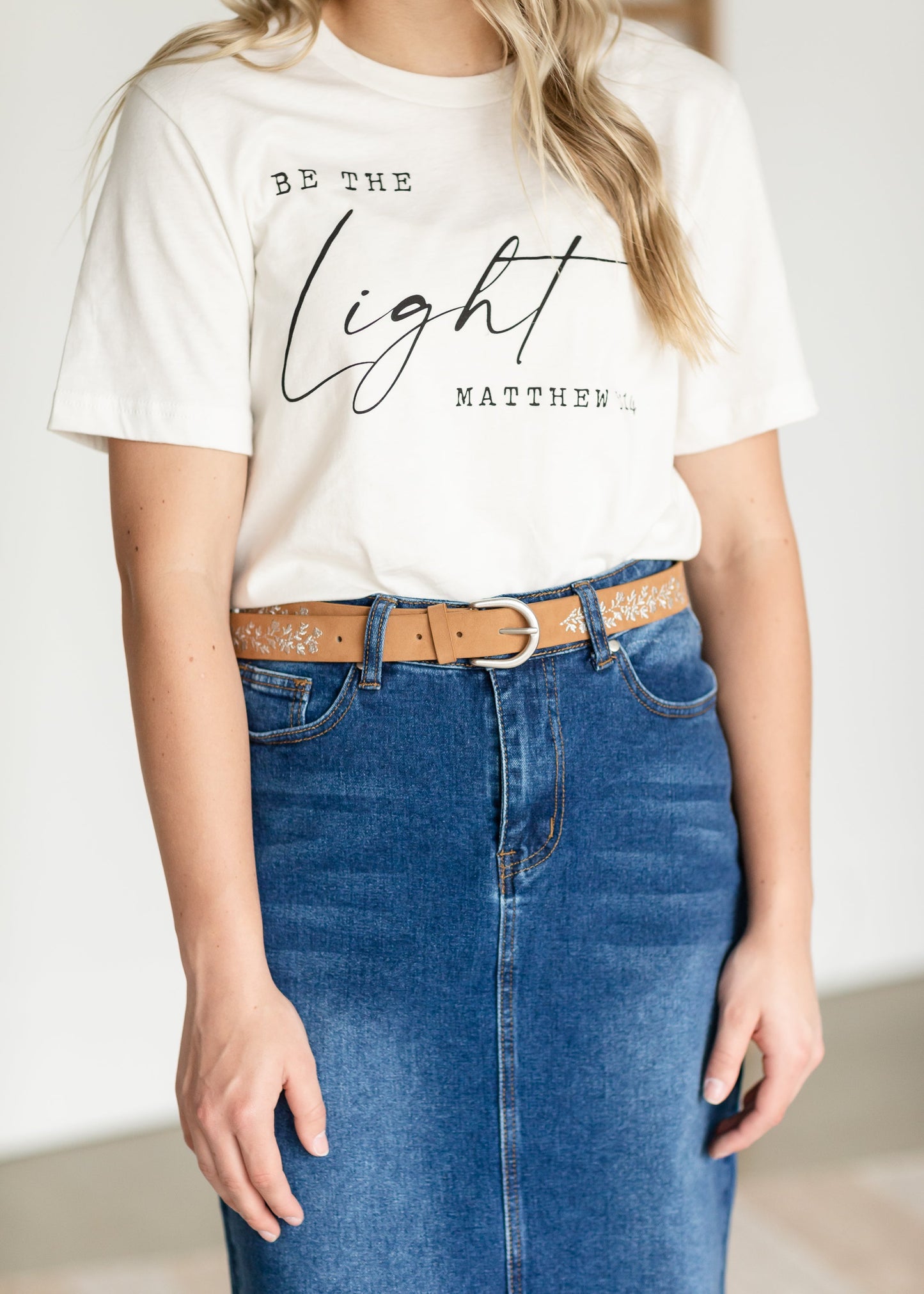 Be the Light Graphic Tee Tops