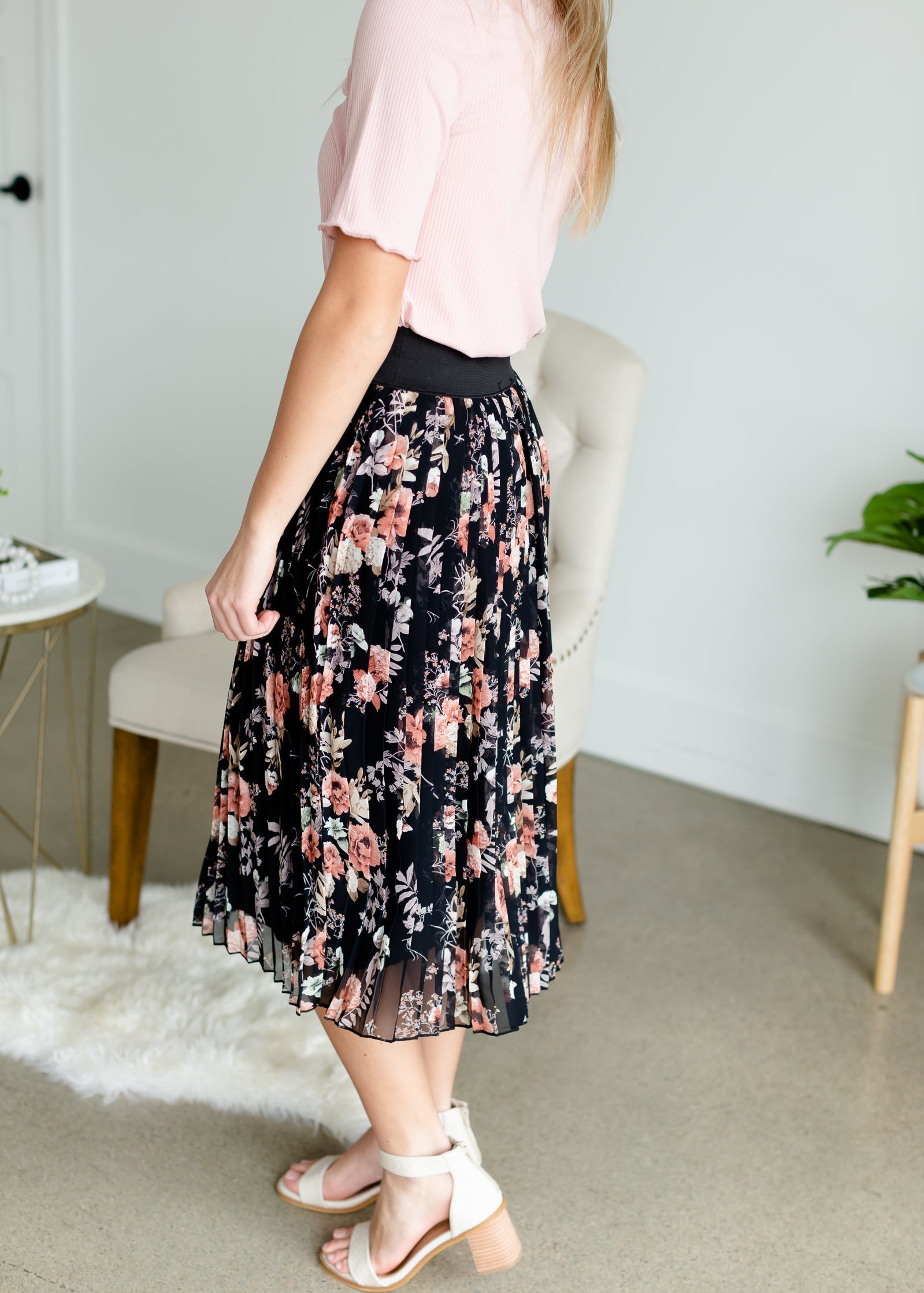 Black Floral Pleated Midi Skirt Skirts