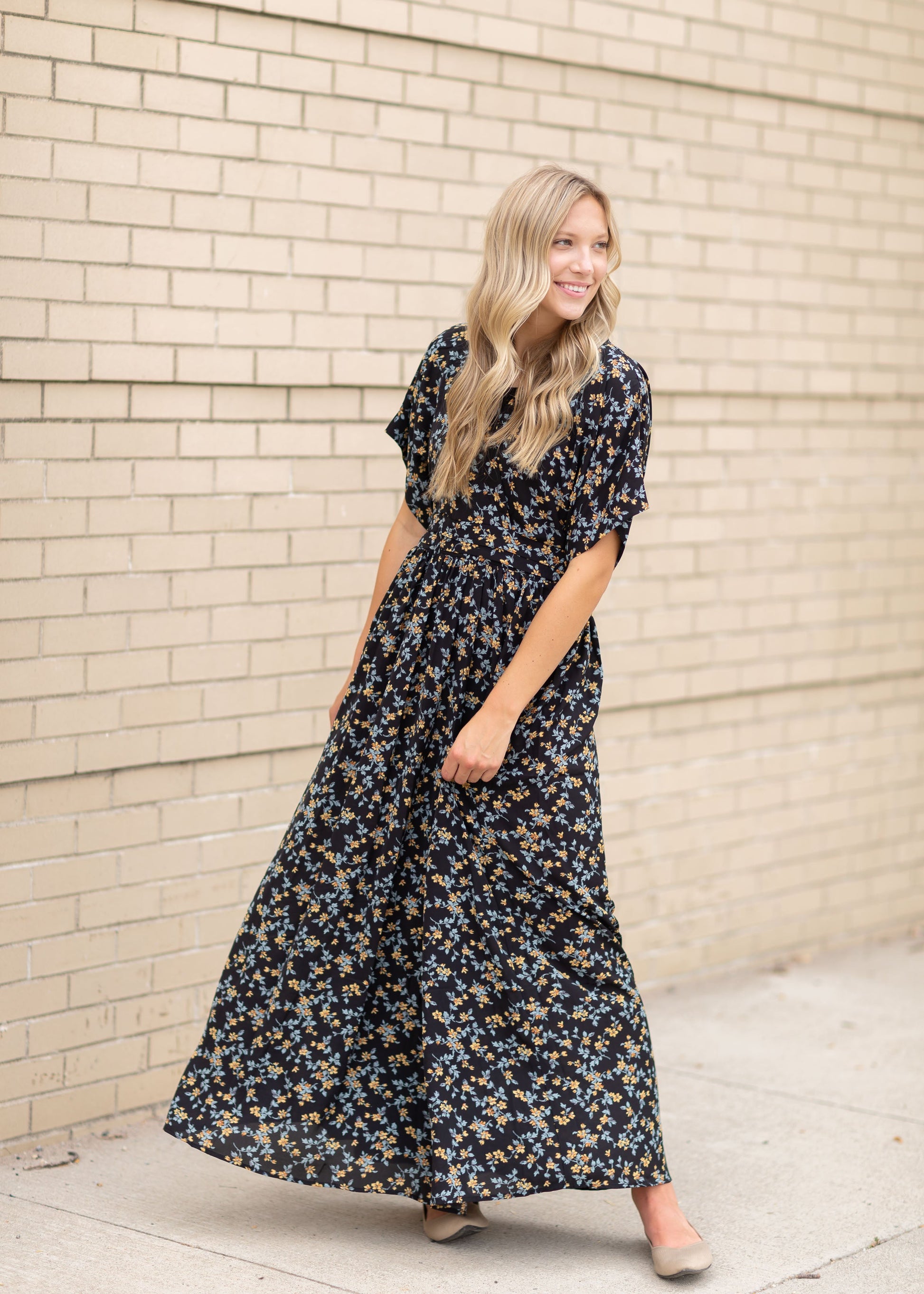 Black Floral V-Neck Maxi Dress Dresses