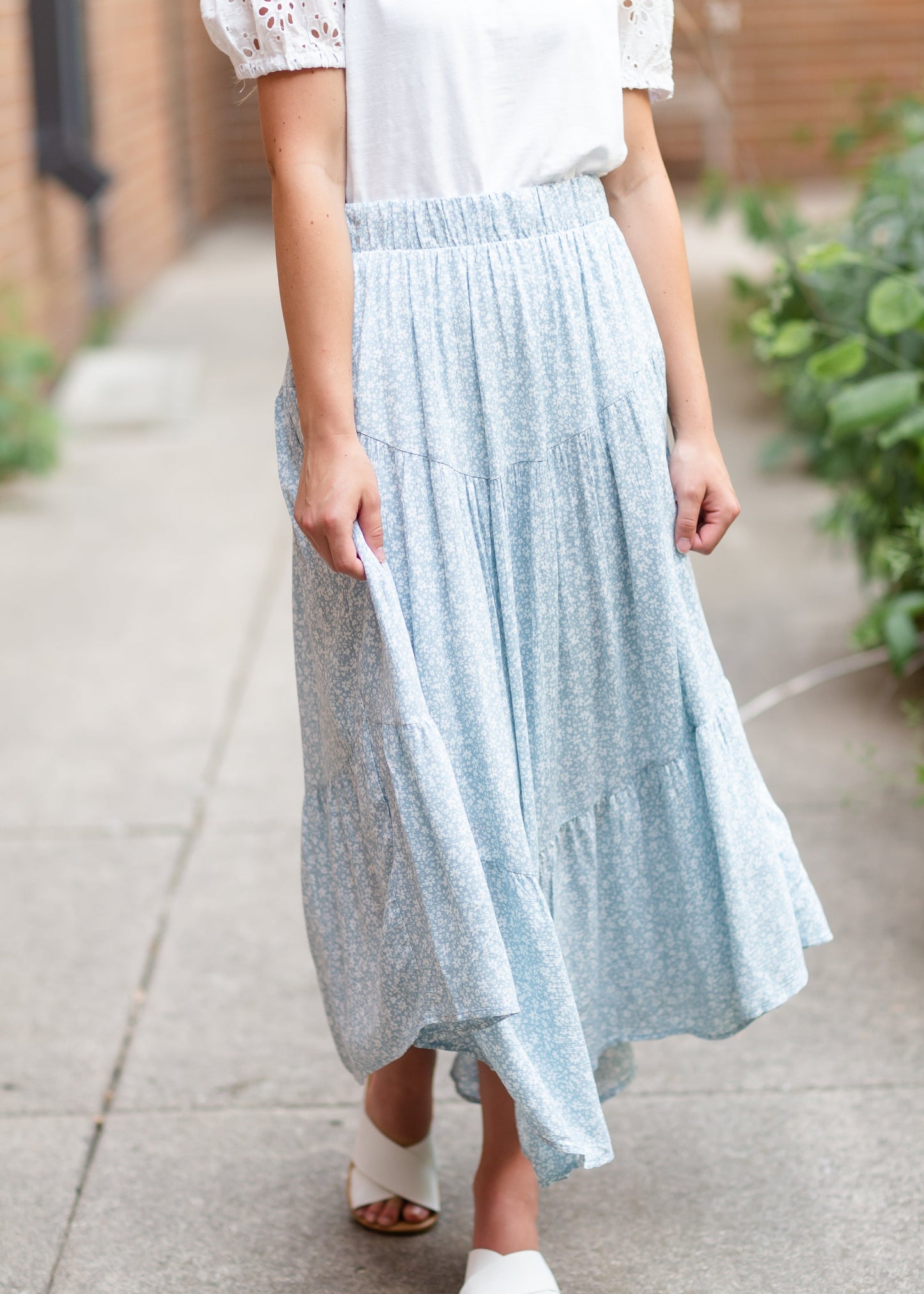 Blue Floral Print Midi Skirt with Ruffle Hem Skirts