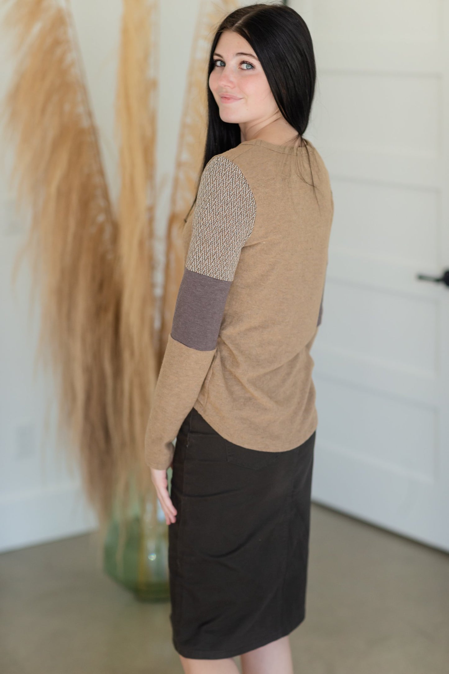 Brown Color Block Long Sleeve Knit Top Tops Staccato