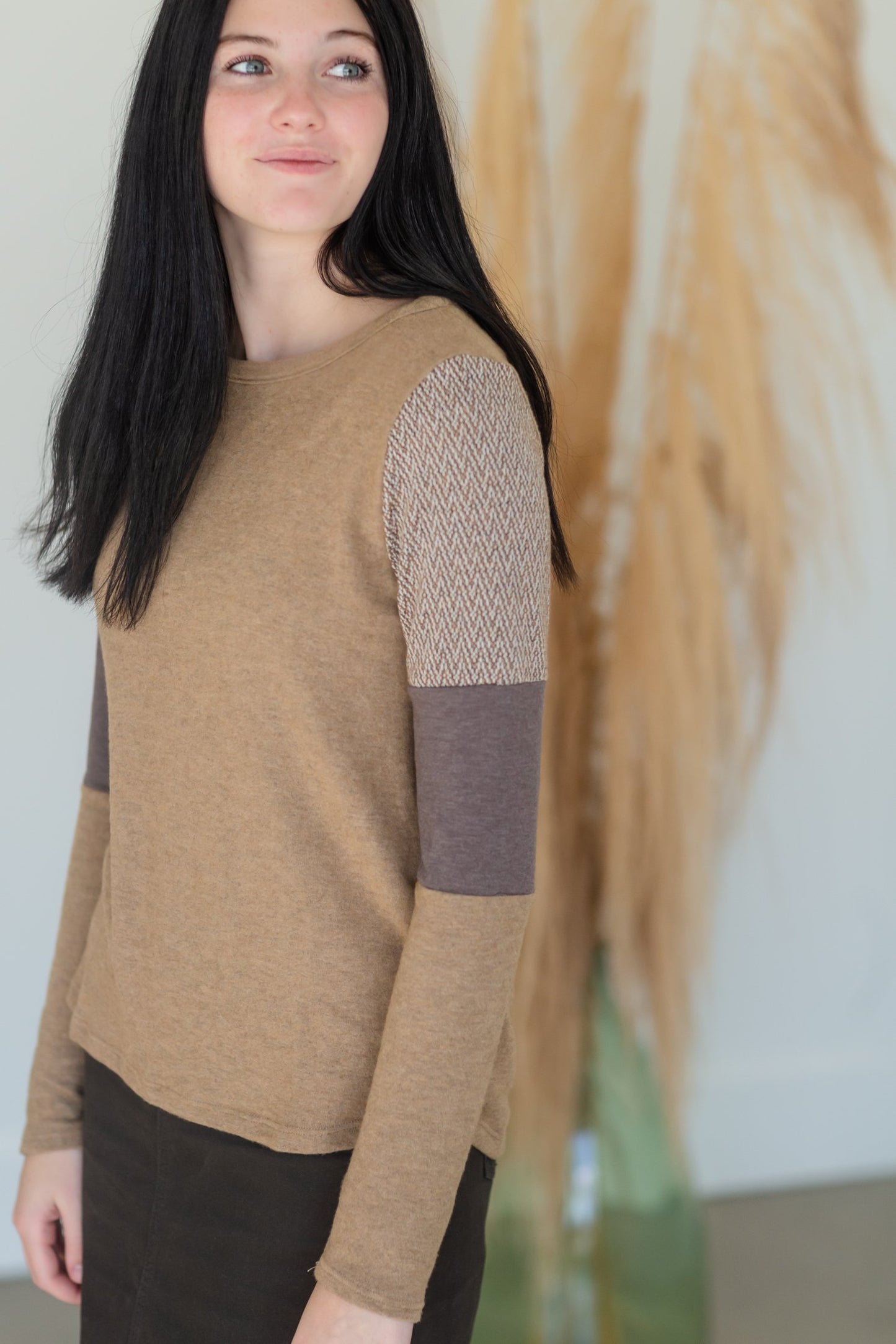 Brown Color Block Long Sleeve Knit Top Tops Staccato
