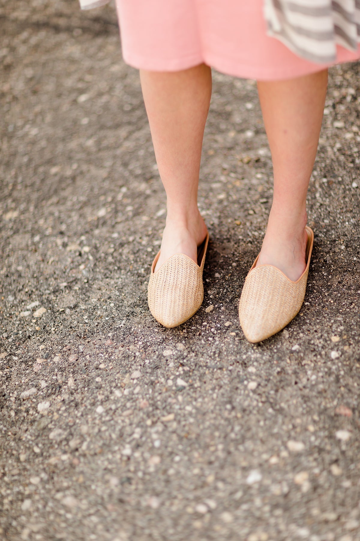 Dolce Vita natural women's slip on raffia mule