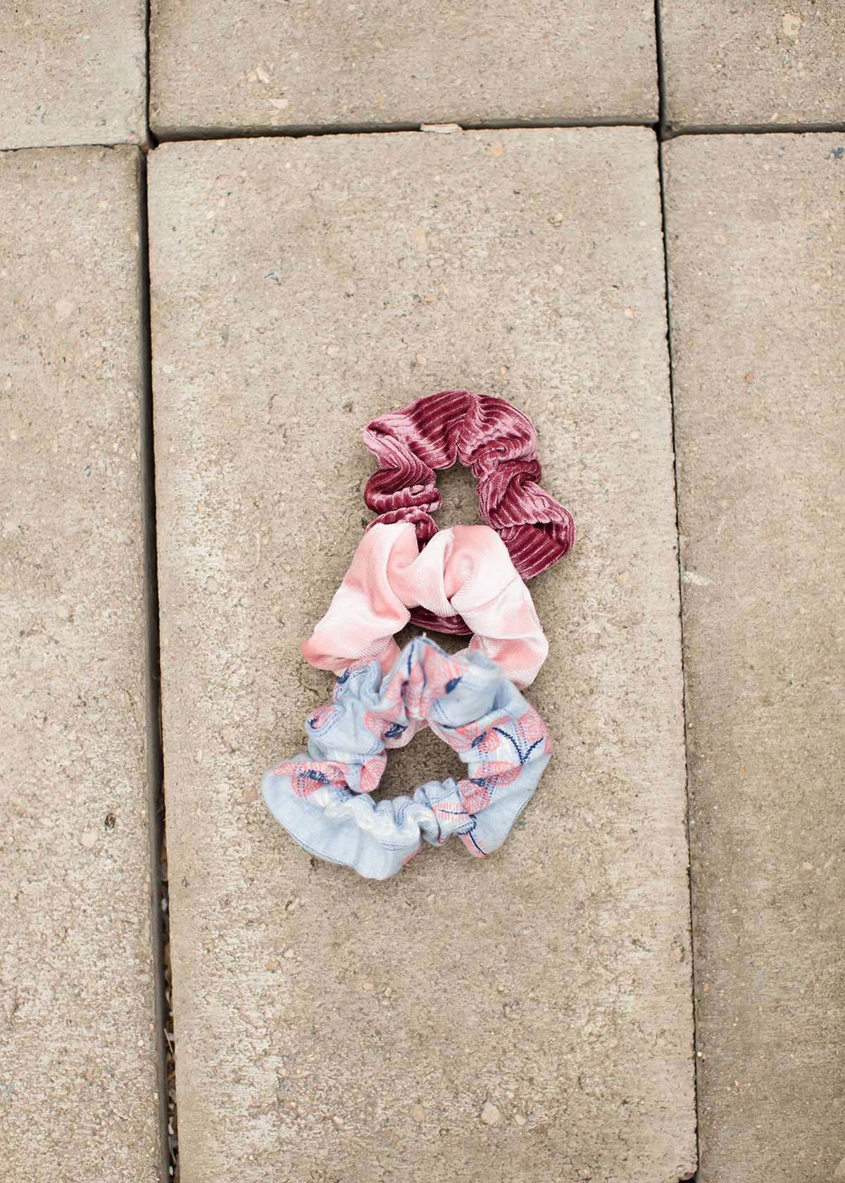 Velvet and floral scrunchie set