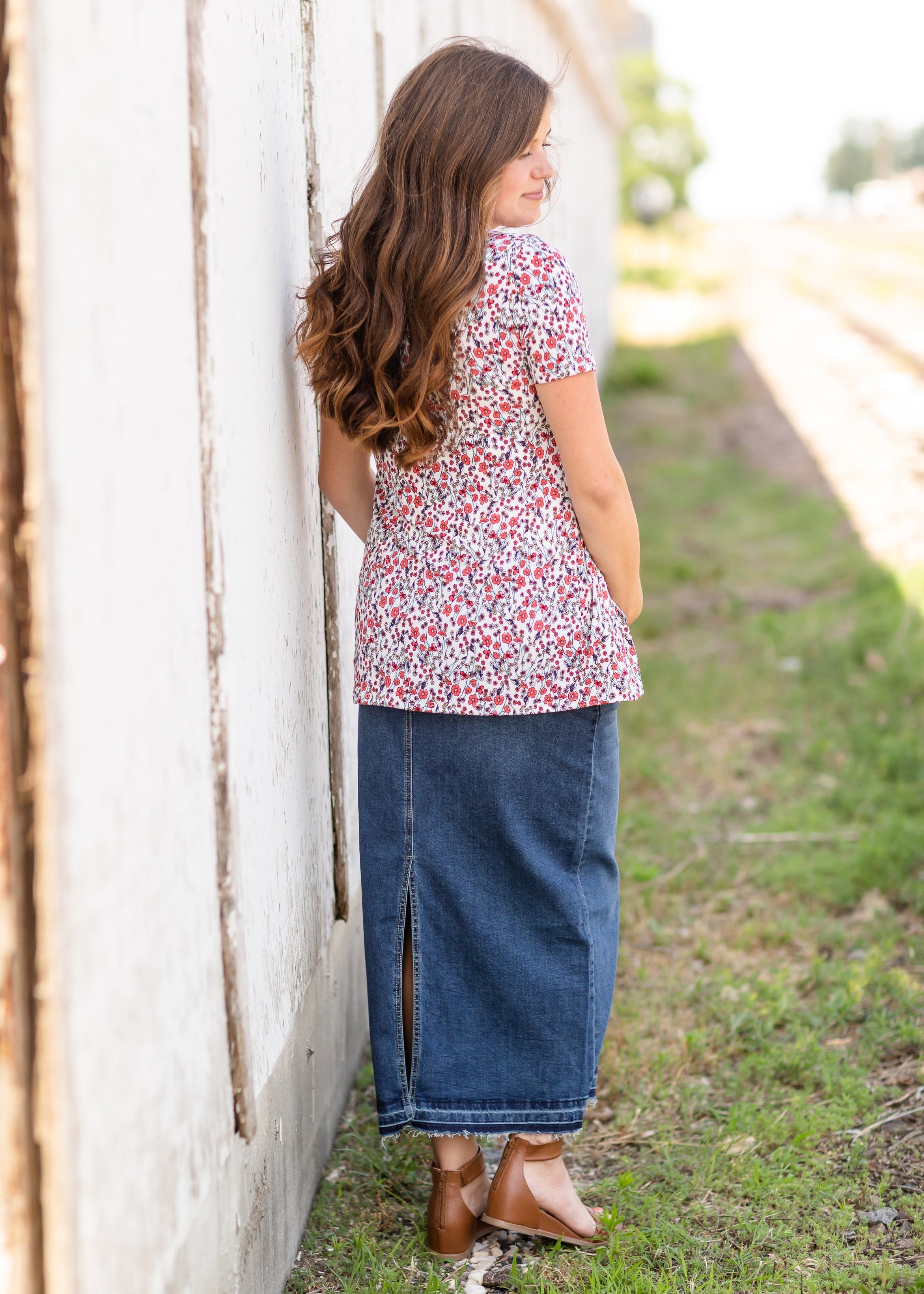 Elastic Waist Gathered Skirt Tutorial  Happy Makes Me
