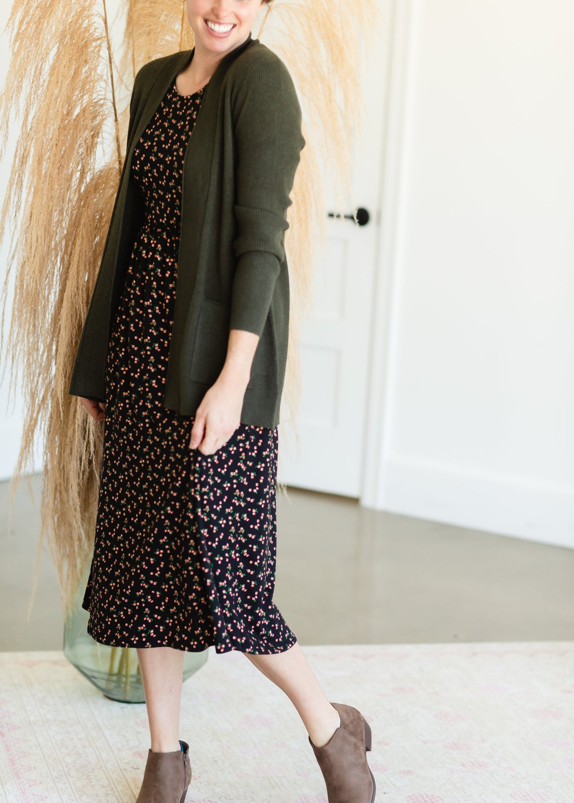 Fiona Dainty Floral Midi Dress - FINAL SALE Dresses