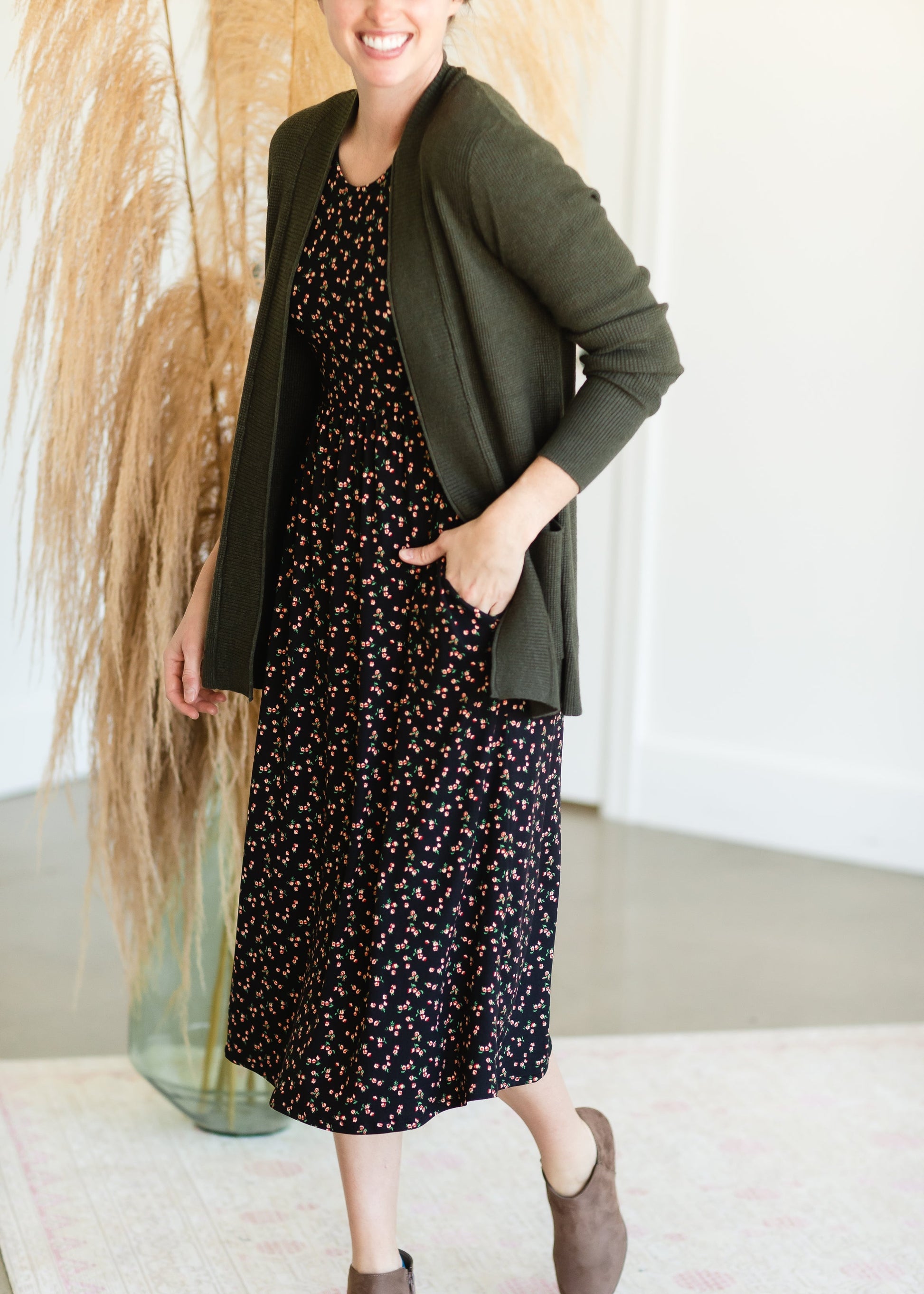 Fiona Dainty Floral Midi Dress - FINAL SALE Dresses