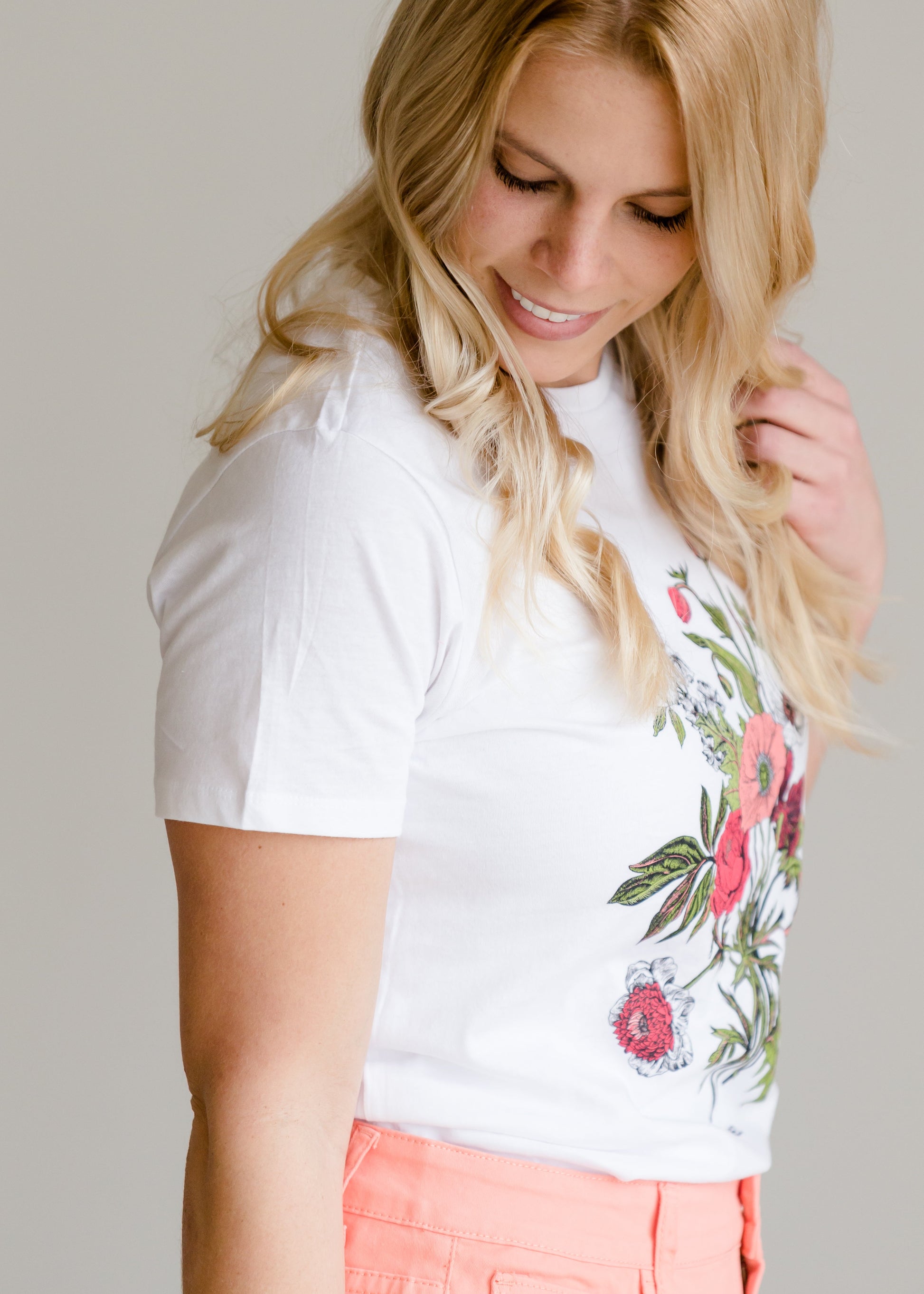 Floral Graphic Short Sleeve Tee Tops