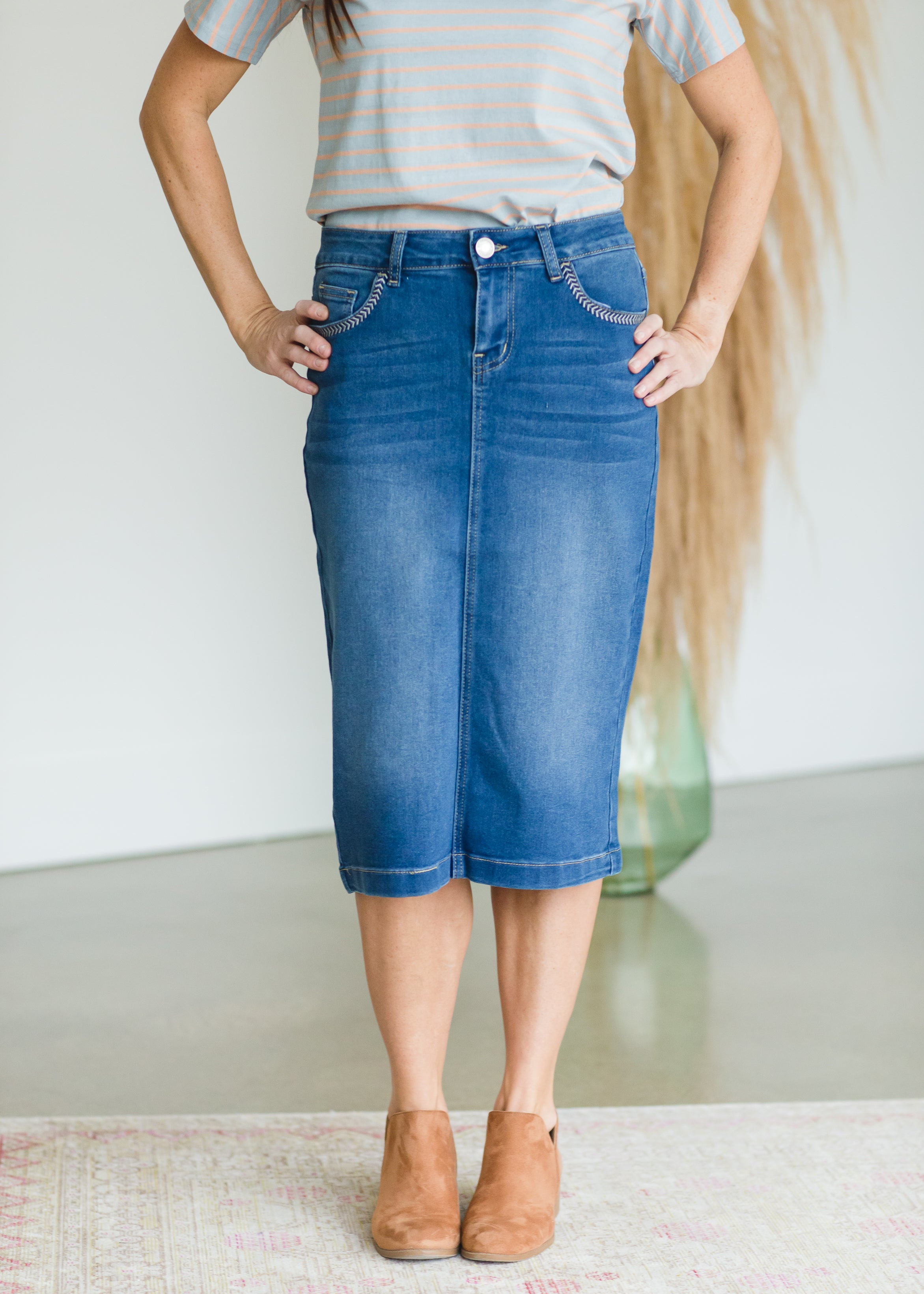 Flystich Pocket Denim Midi Skirt – Inherit Co.