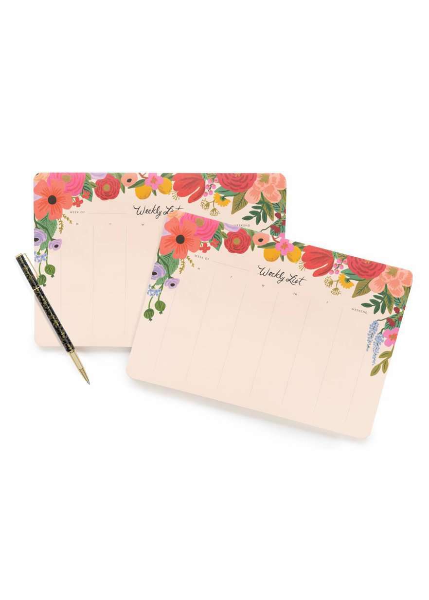 Women's gift blush and pink florals weekly to do list
