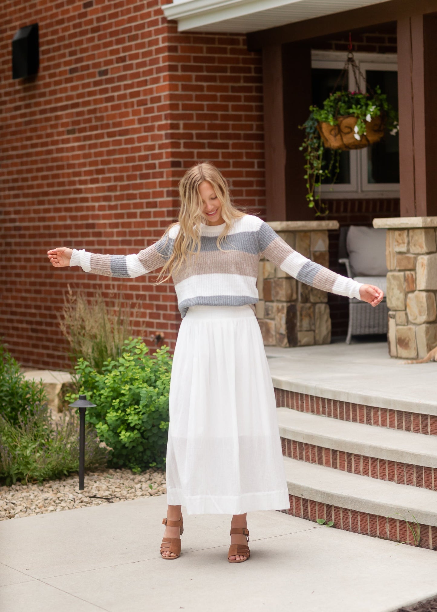 Gray Colorblock Crew Neck Sweater Tops