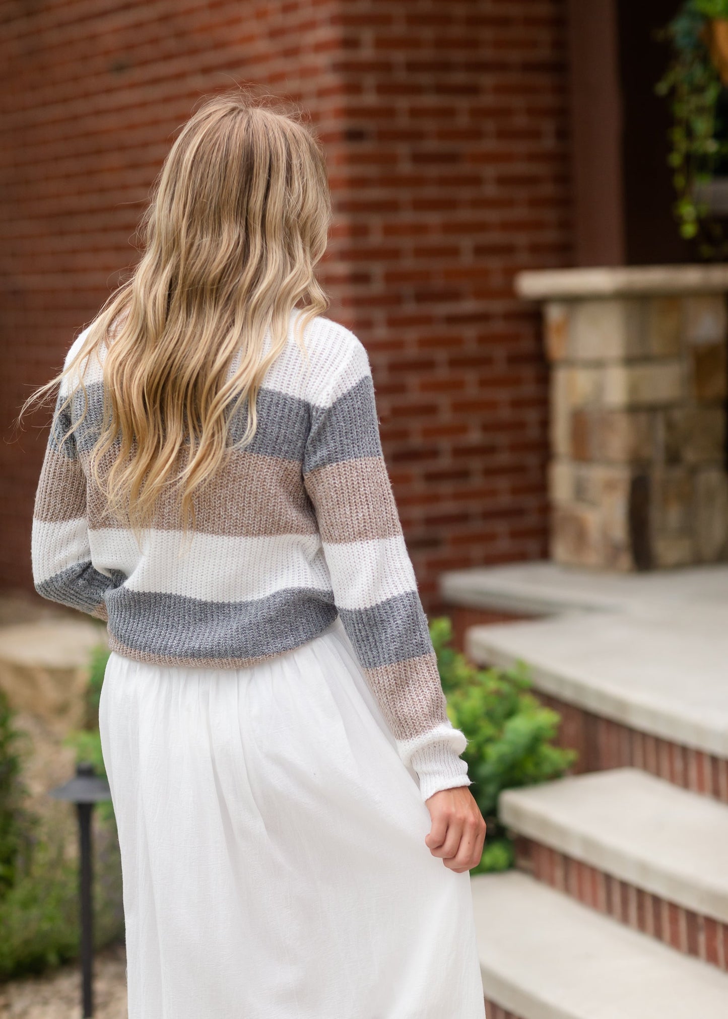 Gray Colorblock Crew Neck Sweater Tops