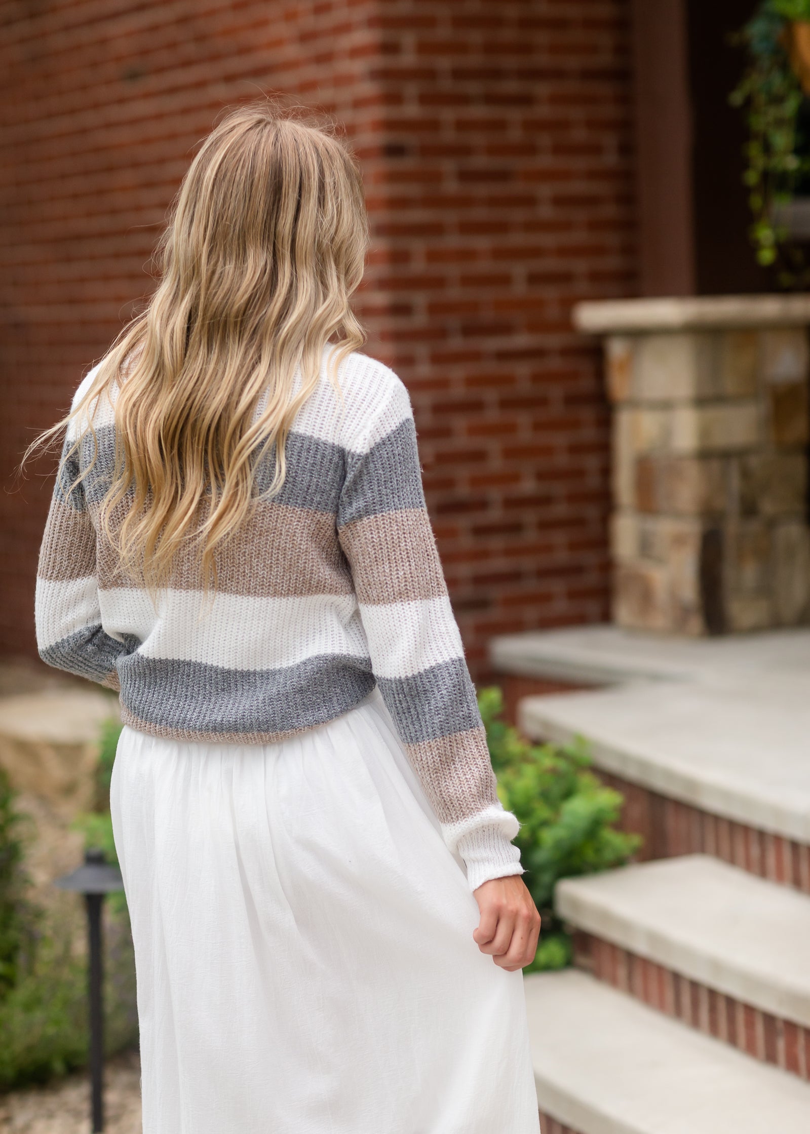 Gray Colorblock Crew Neck Sweater Tops