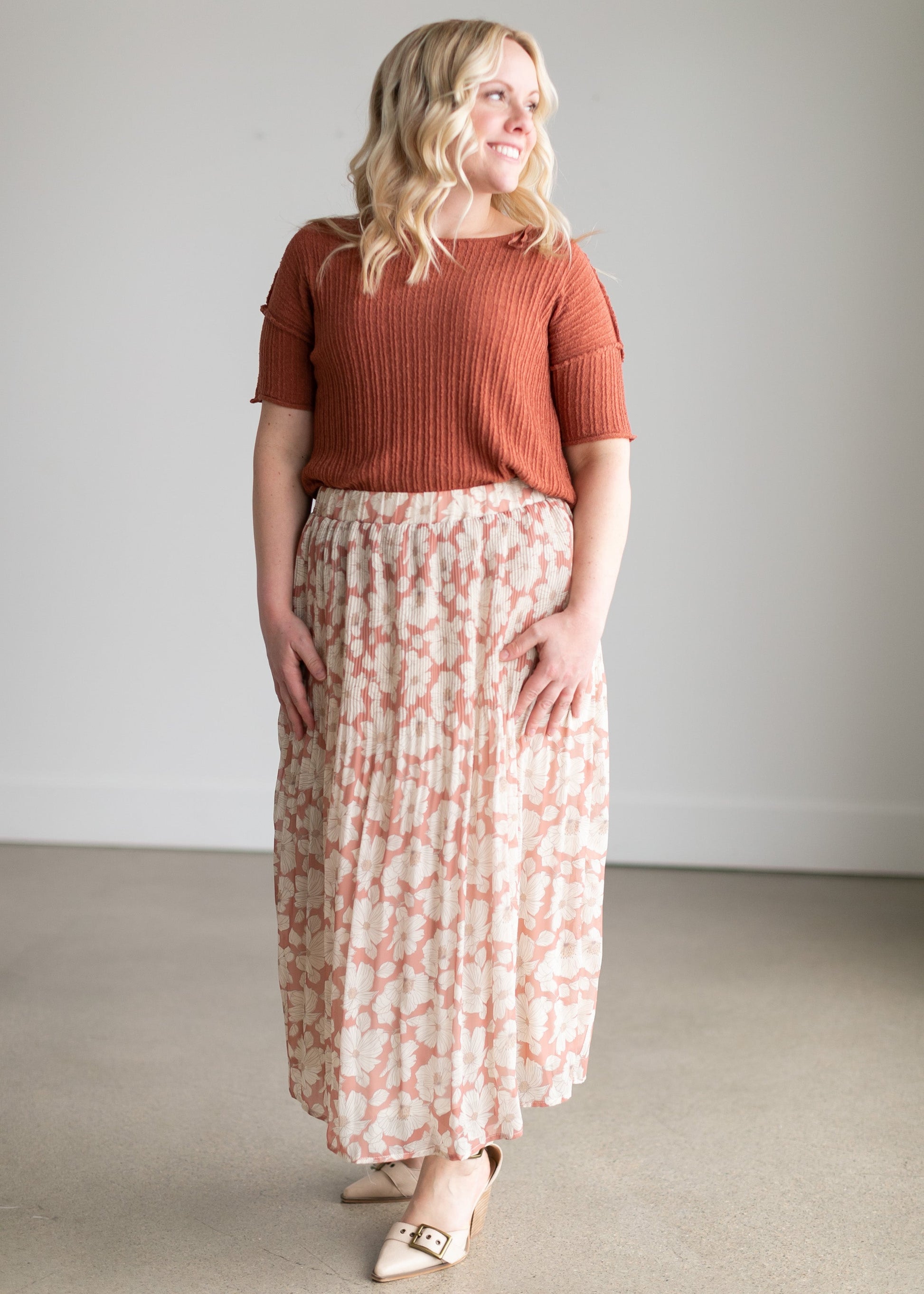 Ivory Floral Pleated Lined Midi Skirt Skirts Rust / S