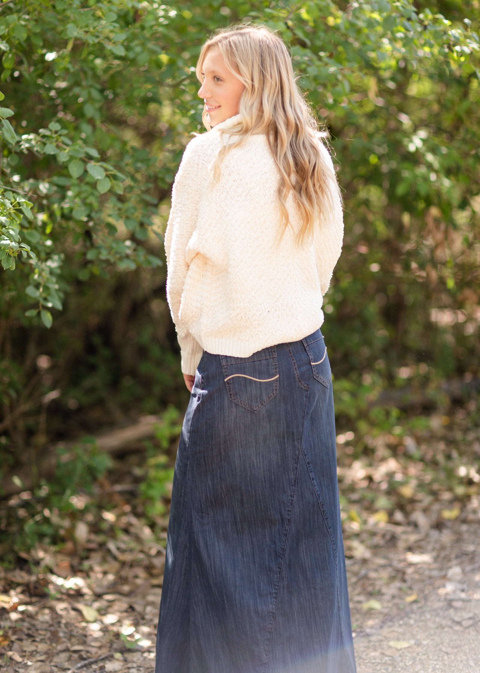 Ivory Popcorn Turtle Neck Sweater Tops Hem & Thread