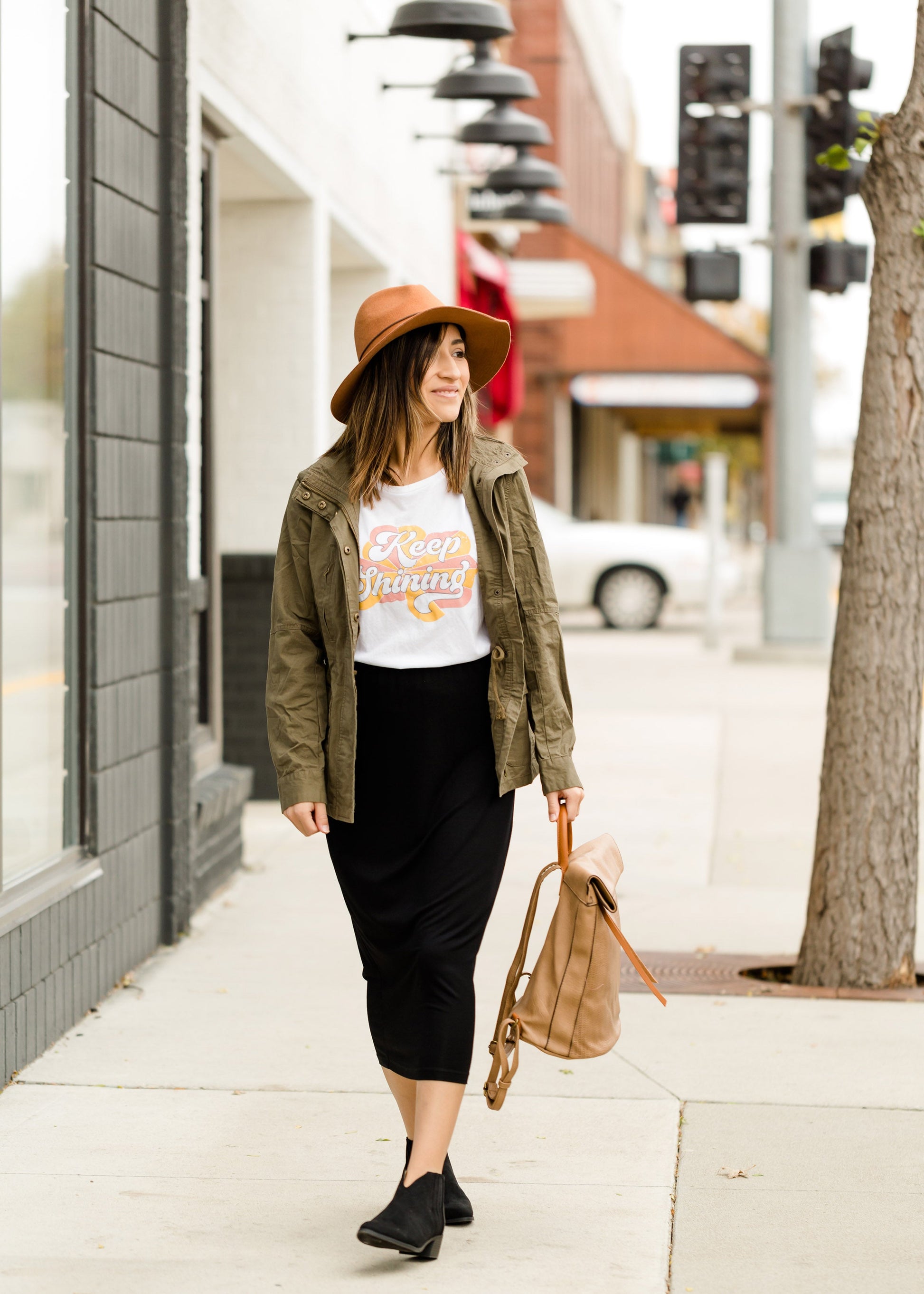 Keep Shining Graphic Tee - FINAL SALE Tops