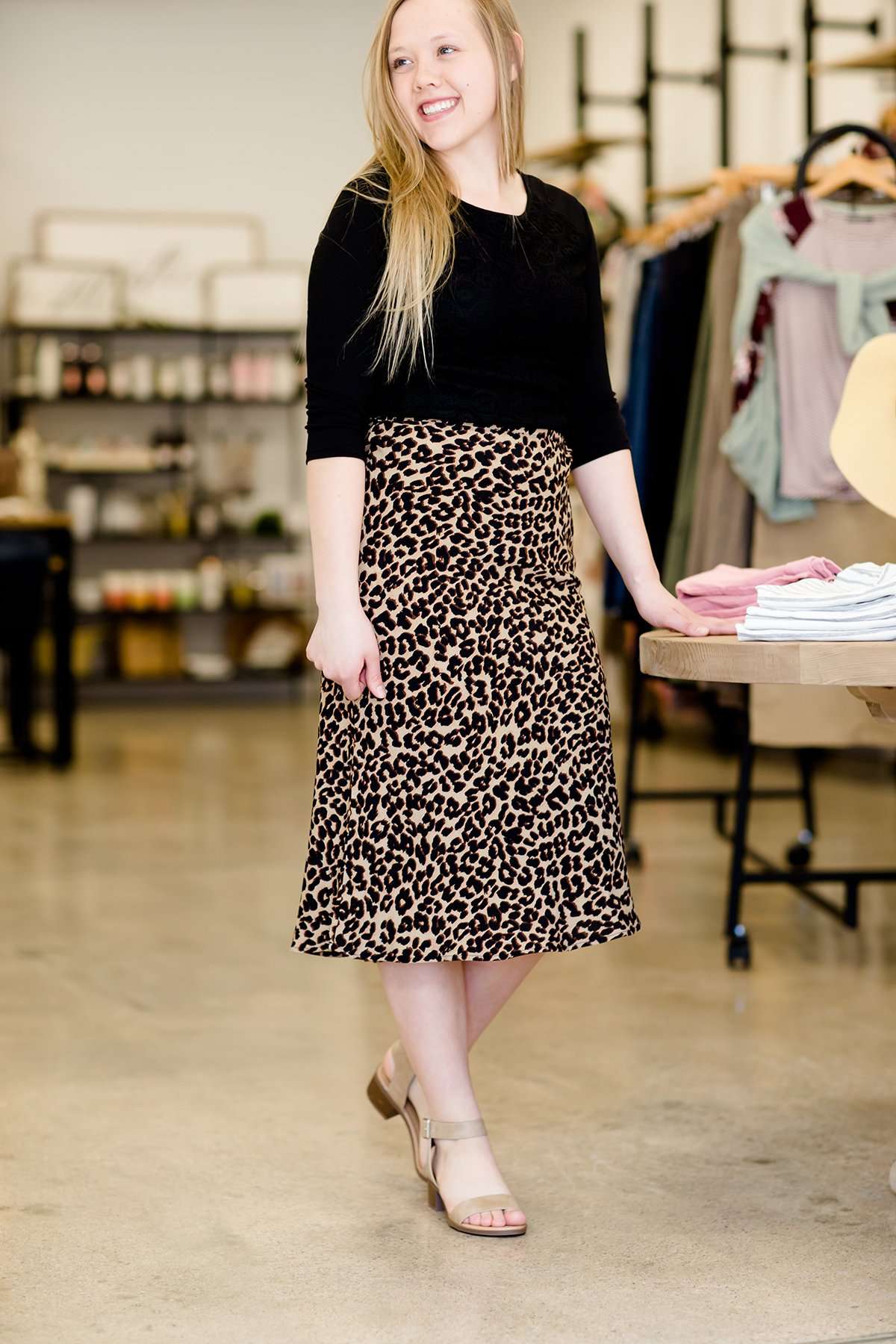Leopard print midi length pencil skirt