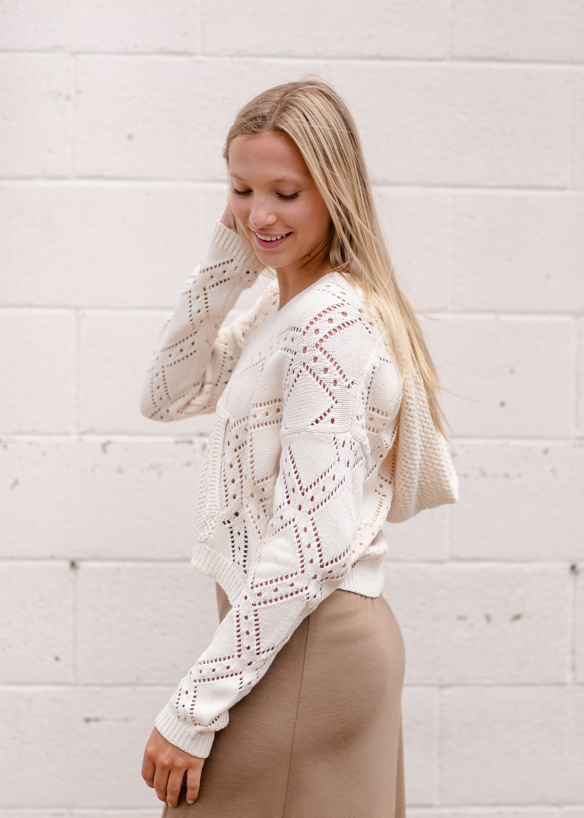 Lucky Brand Cream Pullover Long Sleeve Sweater Tops