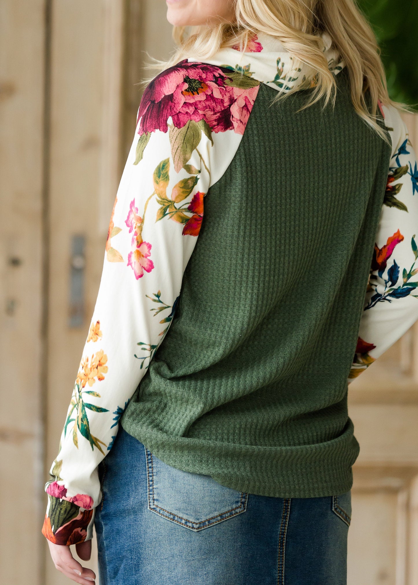 Mixed Floral Loose Turtleneck Tops