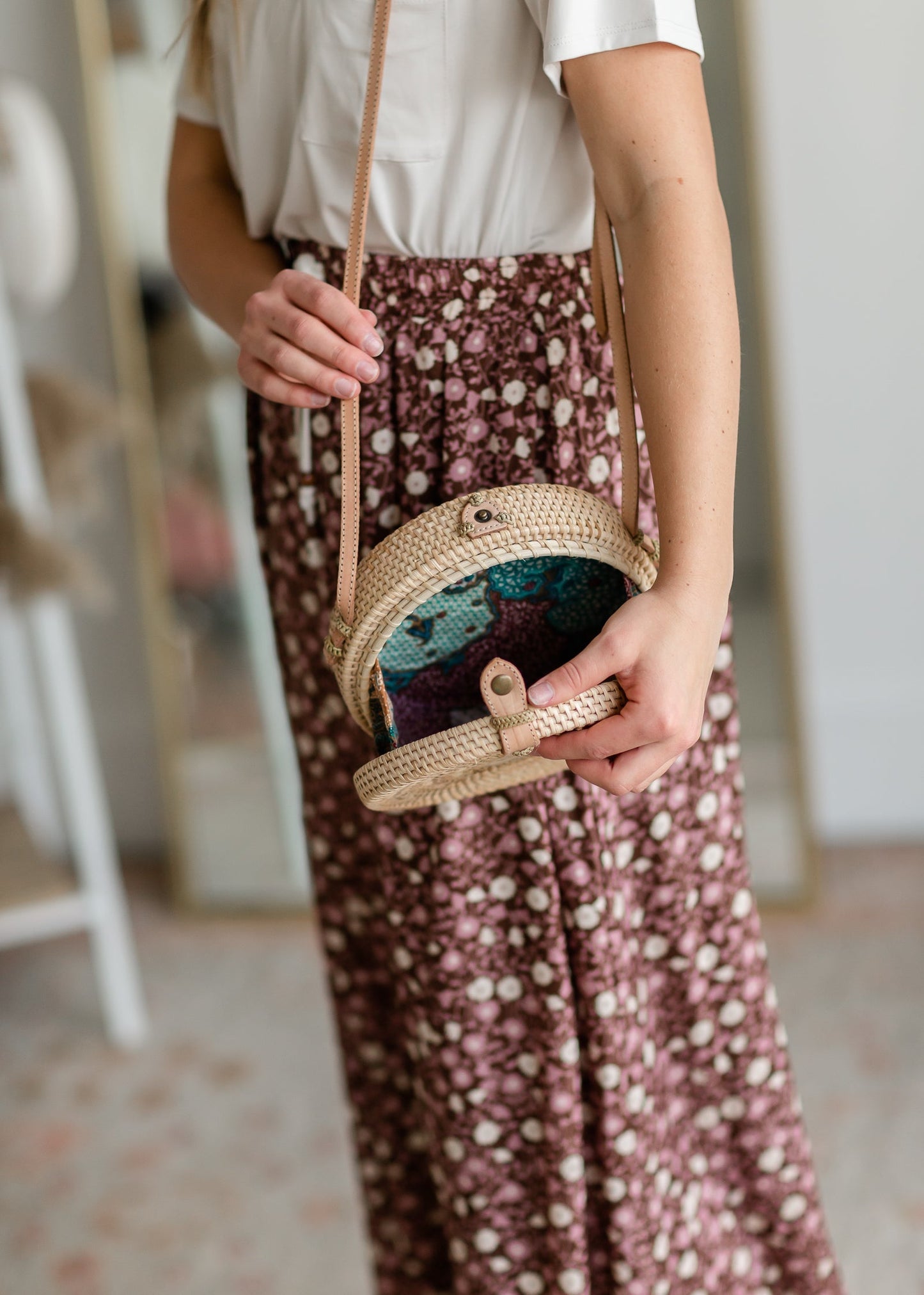 Natural Round Rattan Clutch Accessories Bright Smile