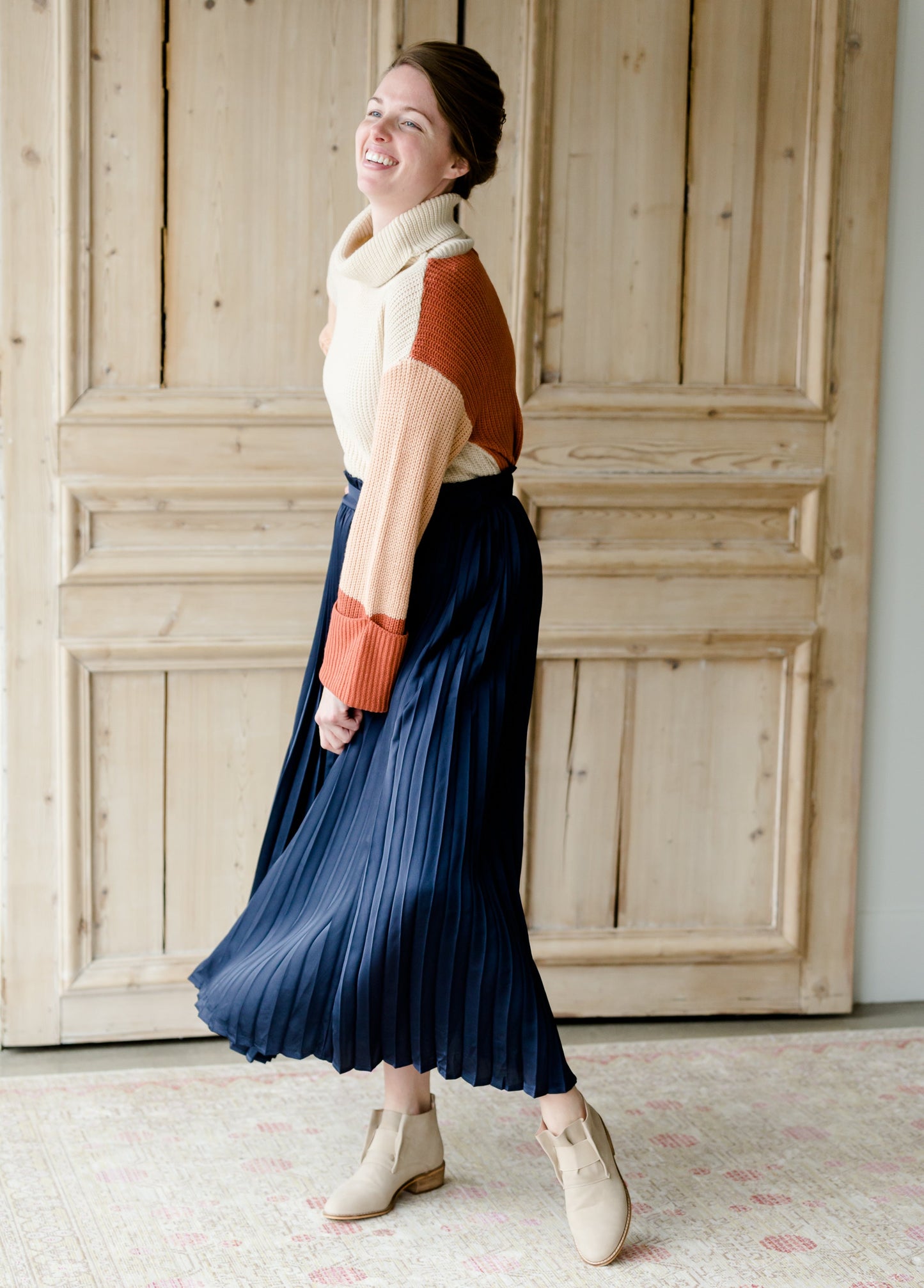 Navy Pleated High Waist Skirt - FINAL SALE – Inherit Co.