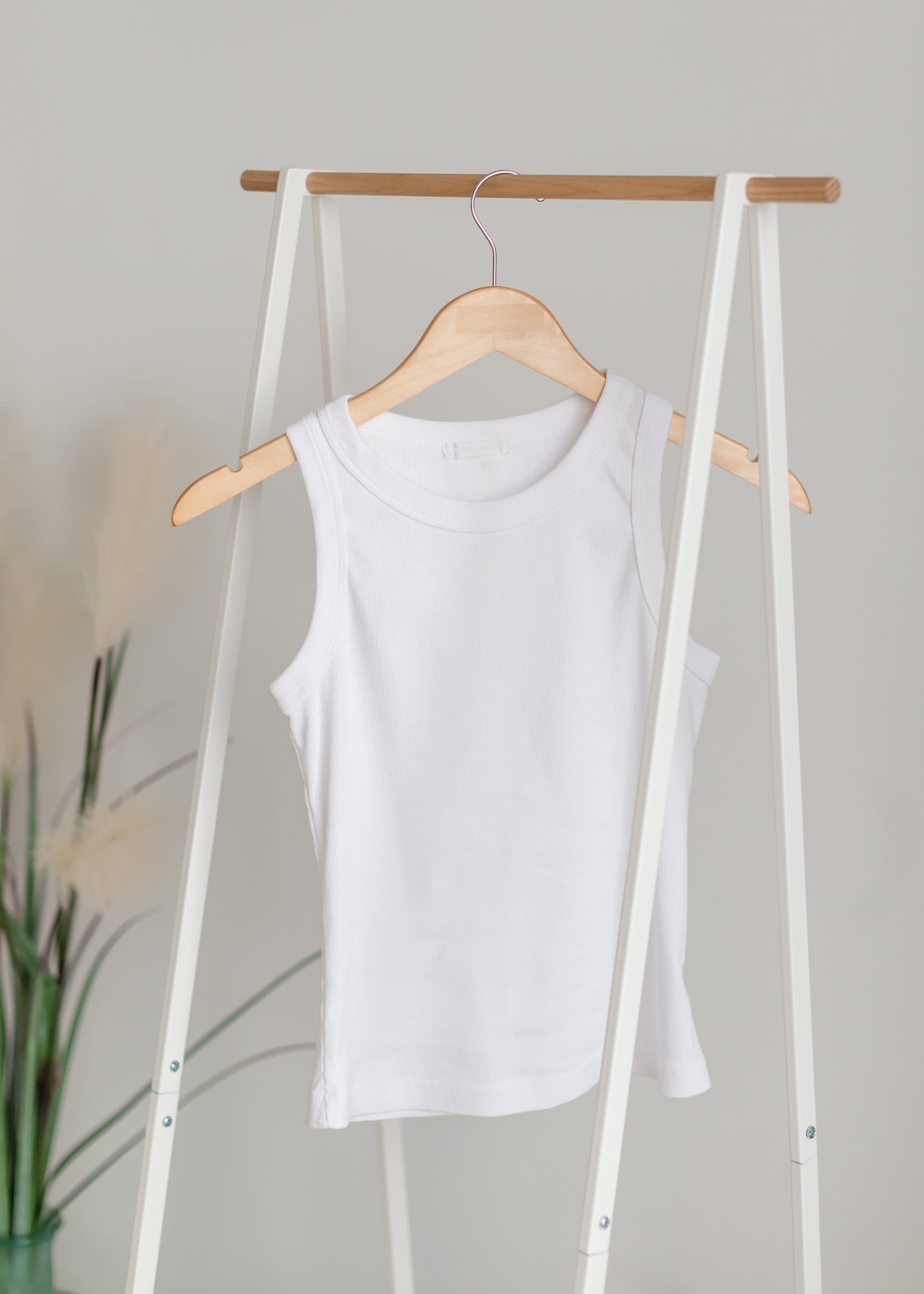 Ribbed Round Neck Tank Top Shirt Be Cool White / S