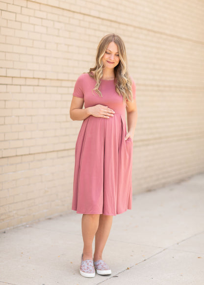 Round Neck Pleated Maternity Dress Dresses Pink / S