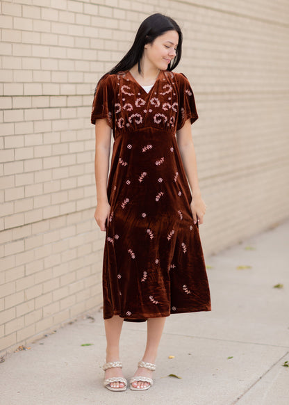 Short Sleeve Embroidered Velvet Dress Dresses