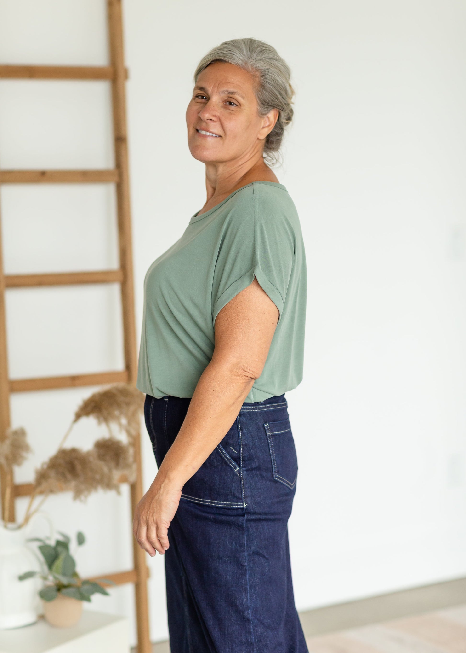 Short Sleeve Round Neck Top Tops