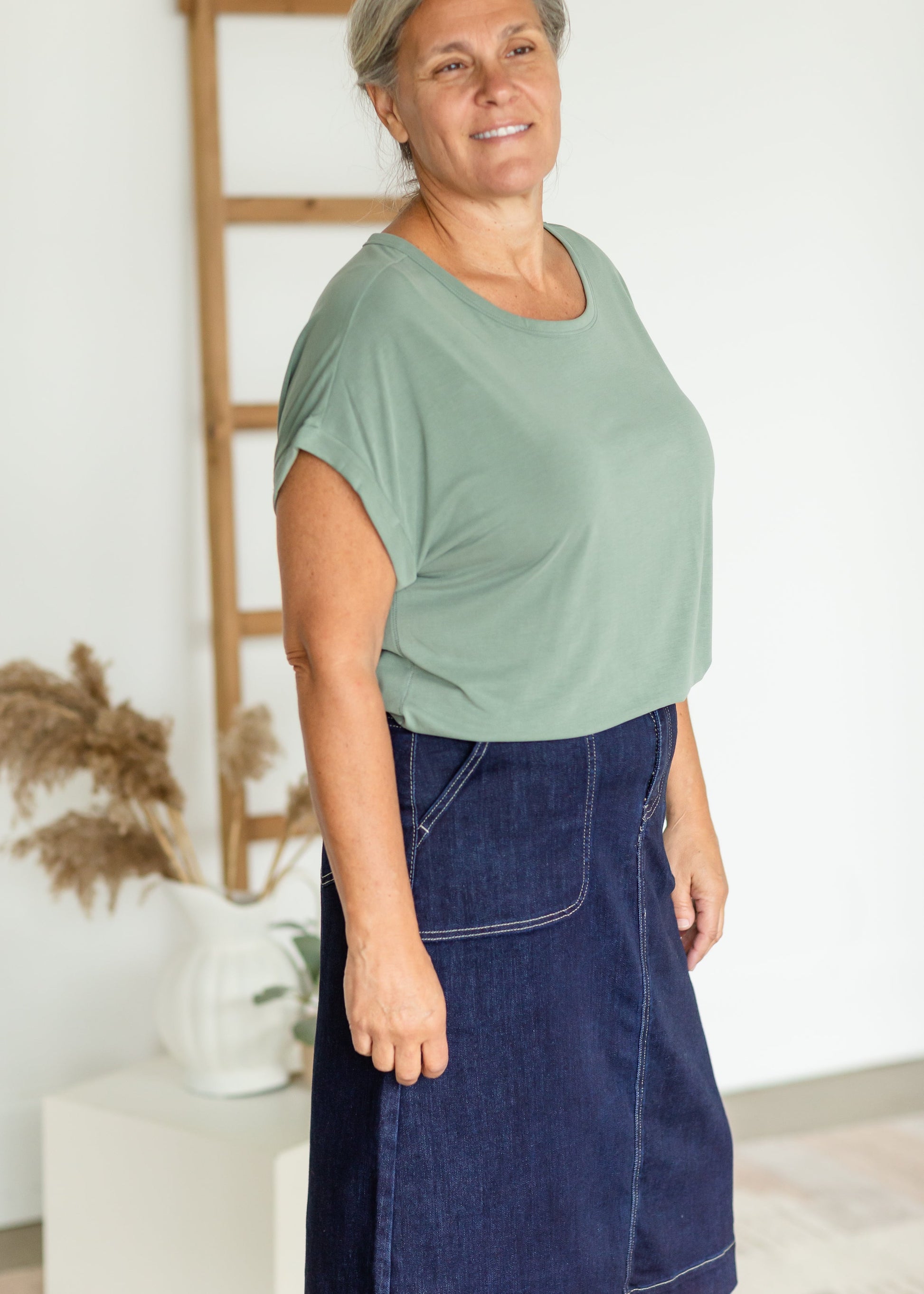 Short Sleeve Round Neck Top Tops