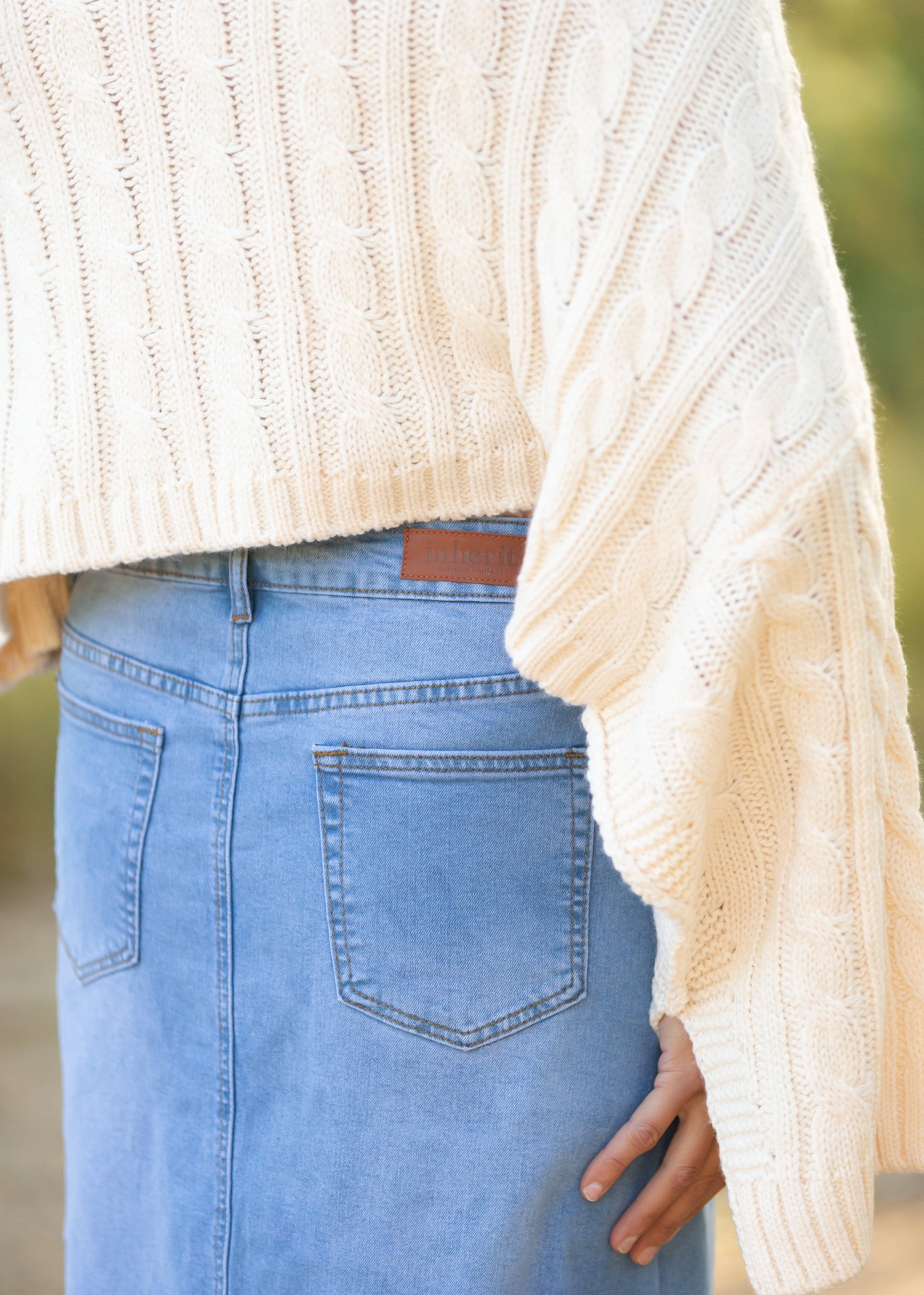 Sloan Knit Cream Short Sweater Tops