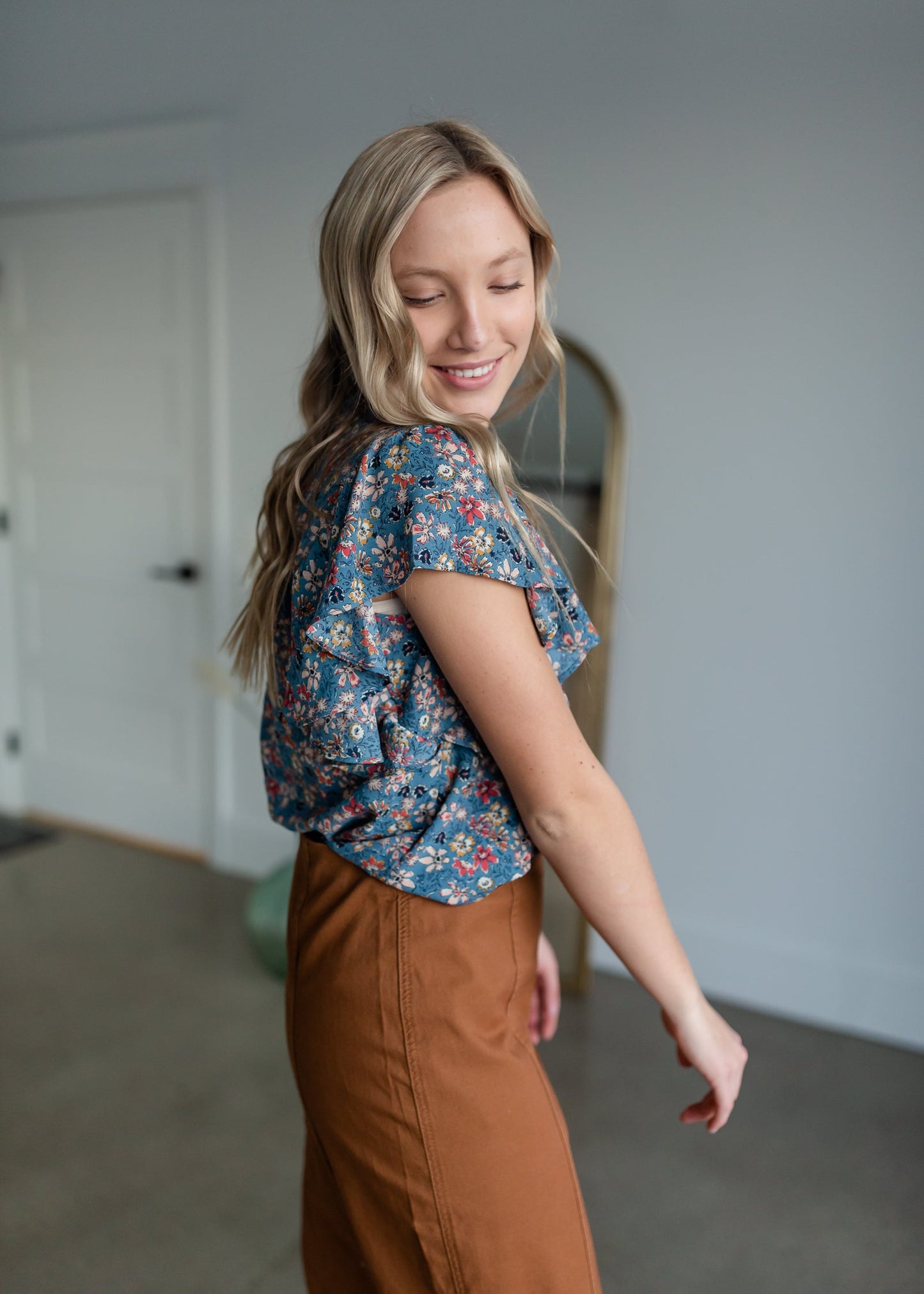 Small Floral V-neck Top Tops VOY