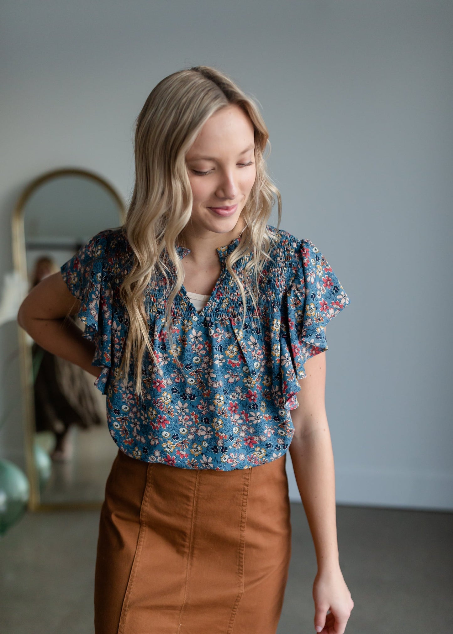 Small Floral V-neck Top Tops VOY