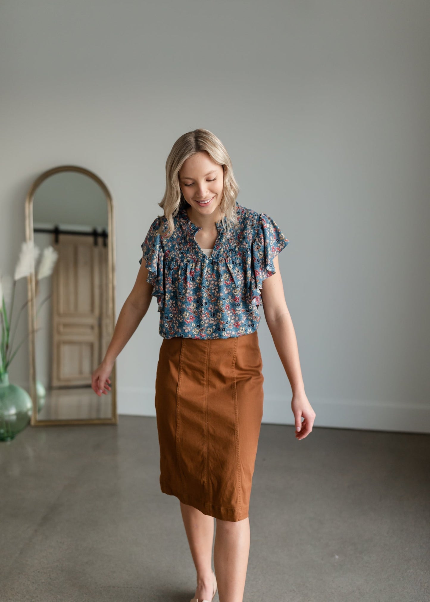 Small Floral V-neck Top Tops VOY