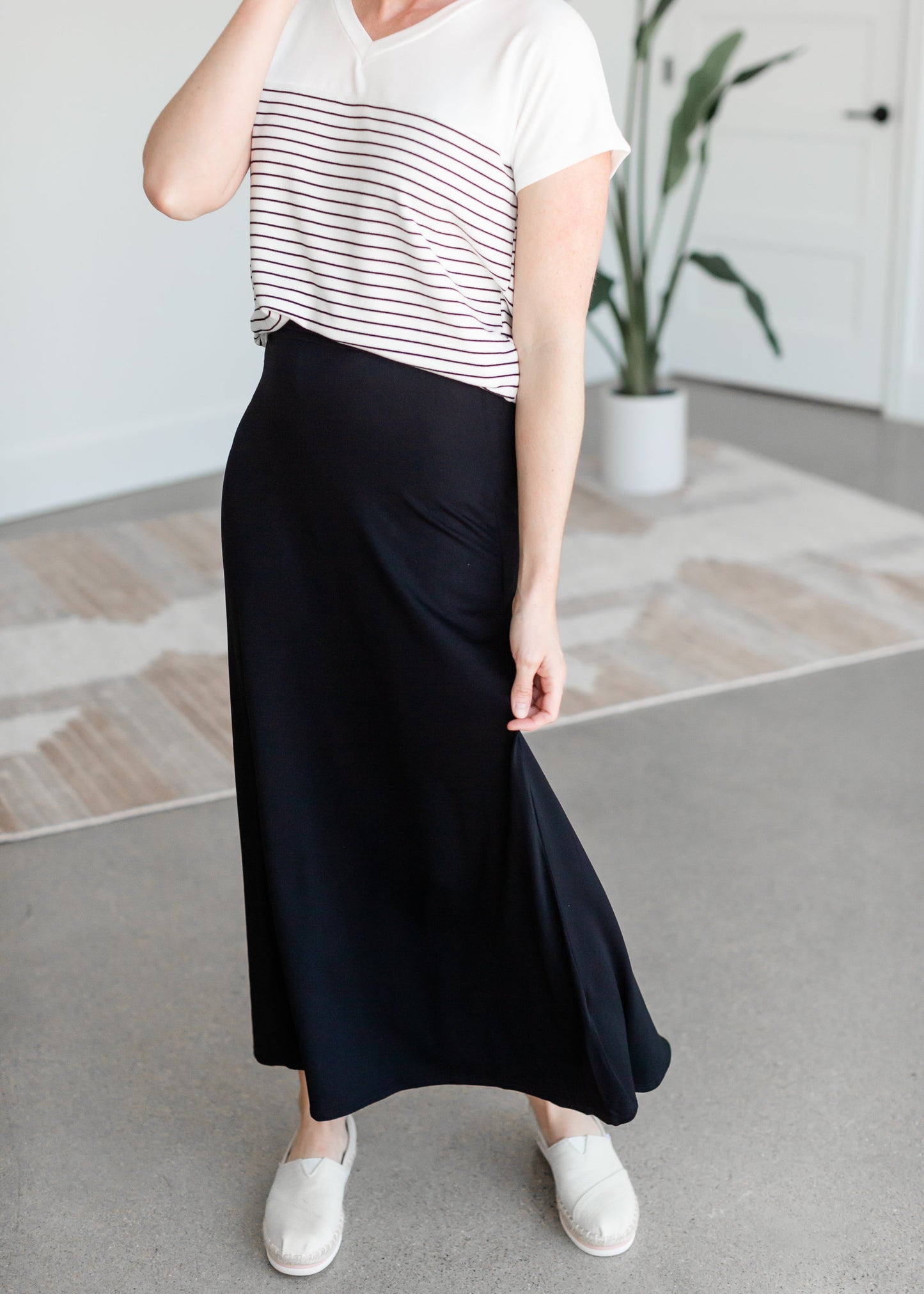 Solid Knit Maxi Skirt Skirts Chris & Carol Black / S