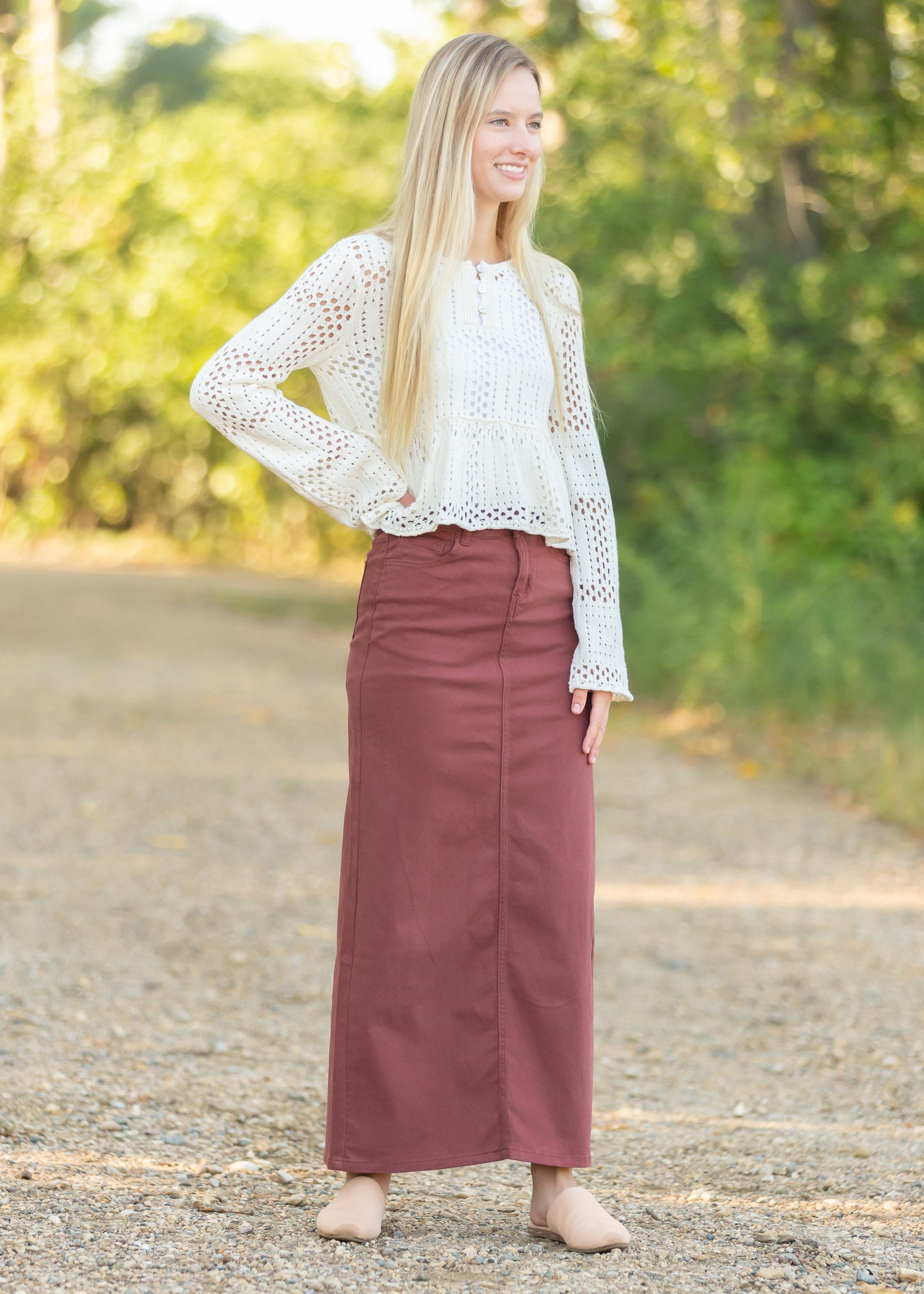 burgundy jean skirt outfit