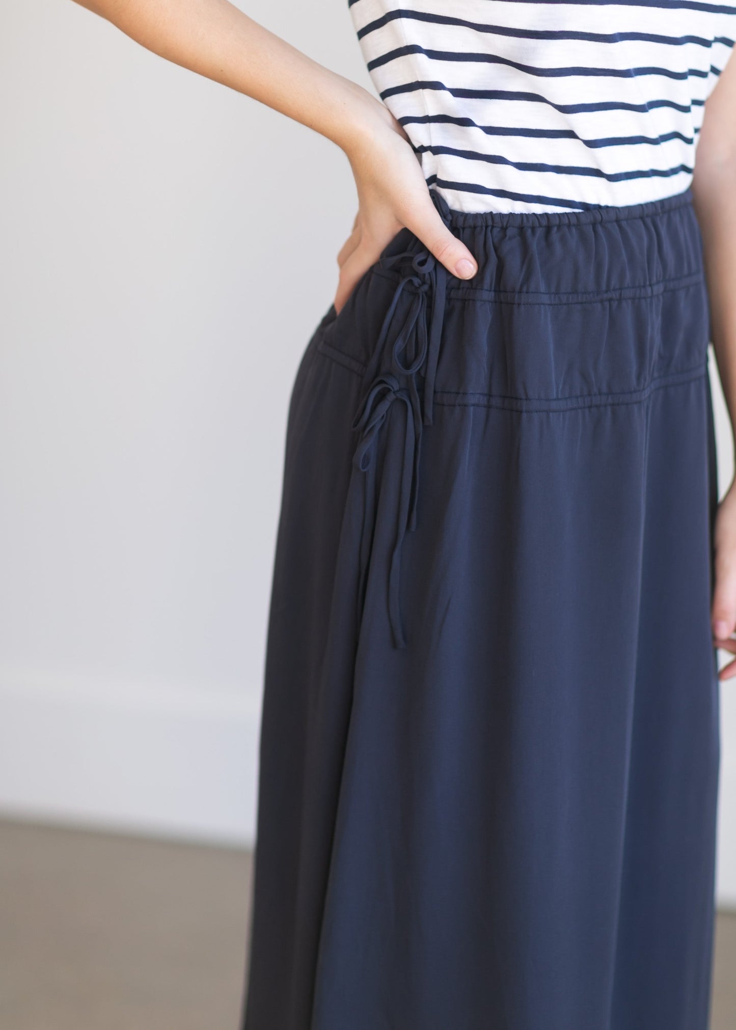 The Simona Maxi Linen Skirt Skirts