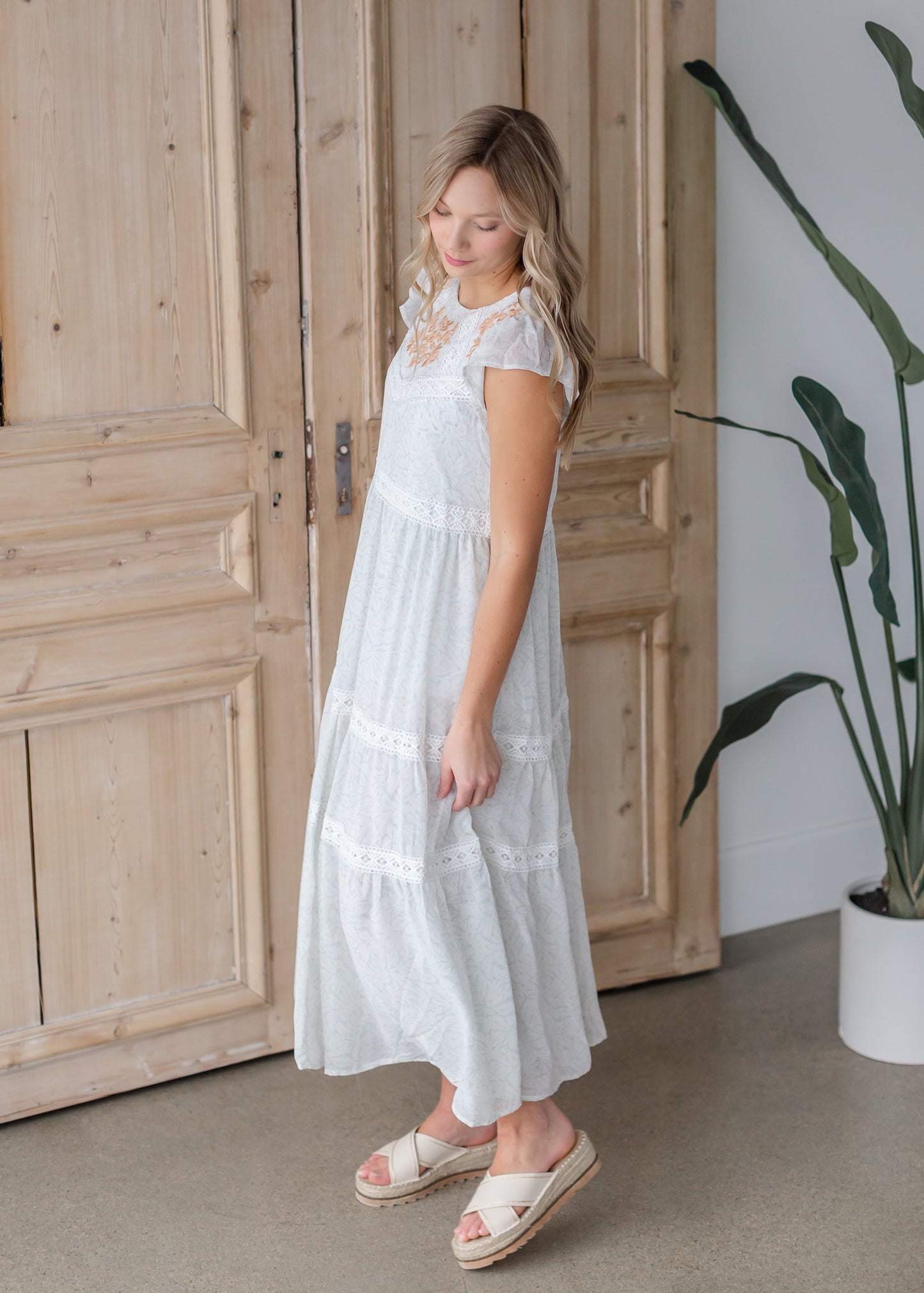 Tiered Maxi Dress with Lace Trim Detail Dresses Polagram
