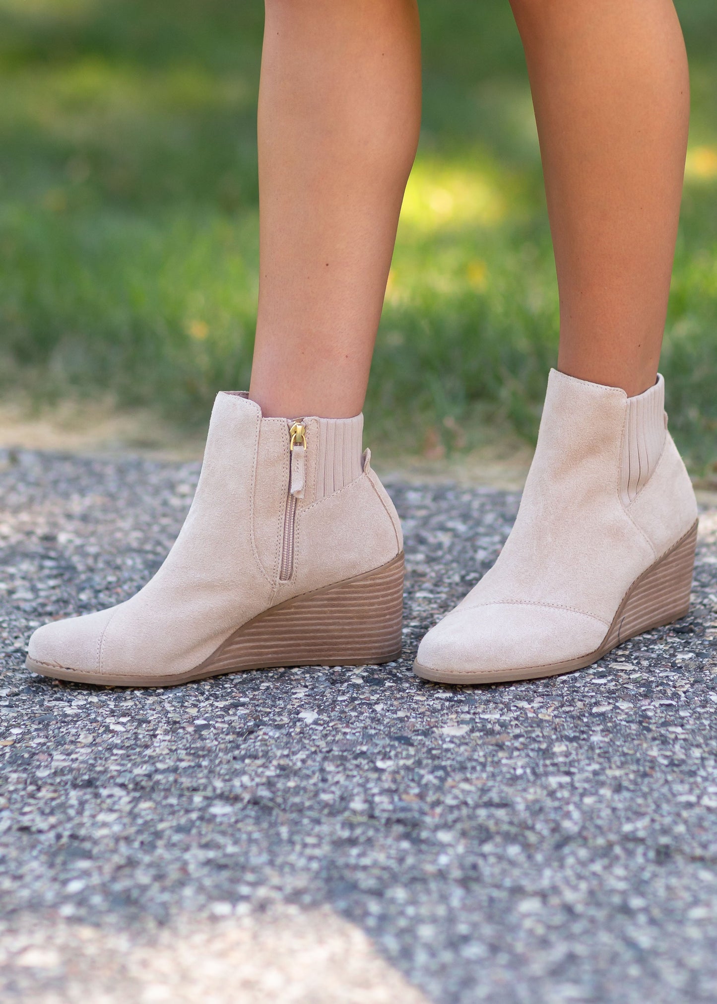 yoniana wedge bootie