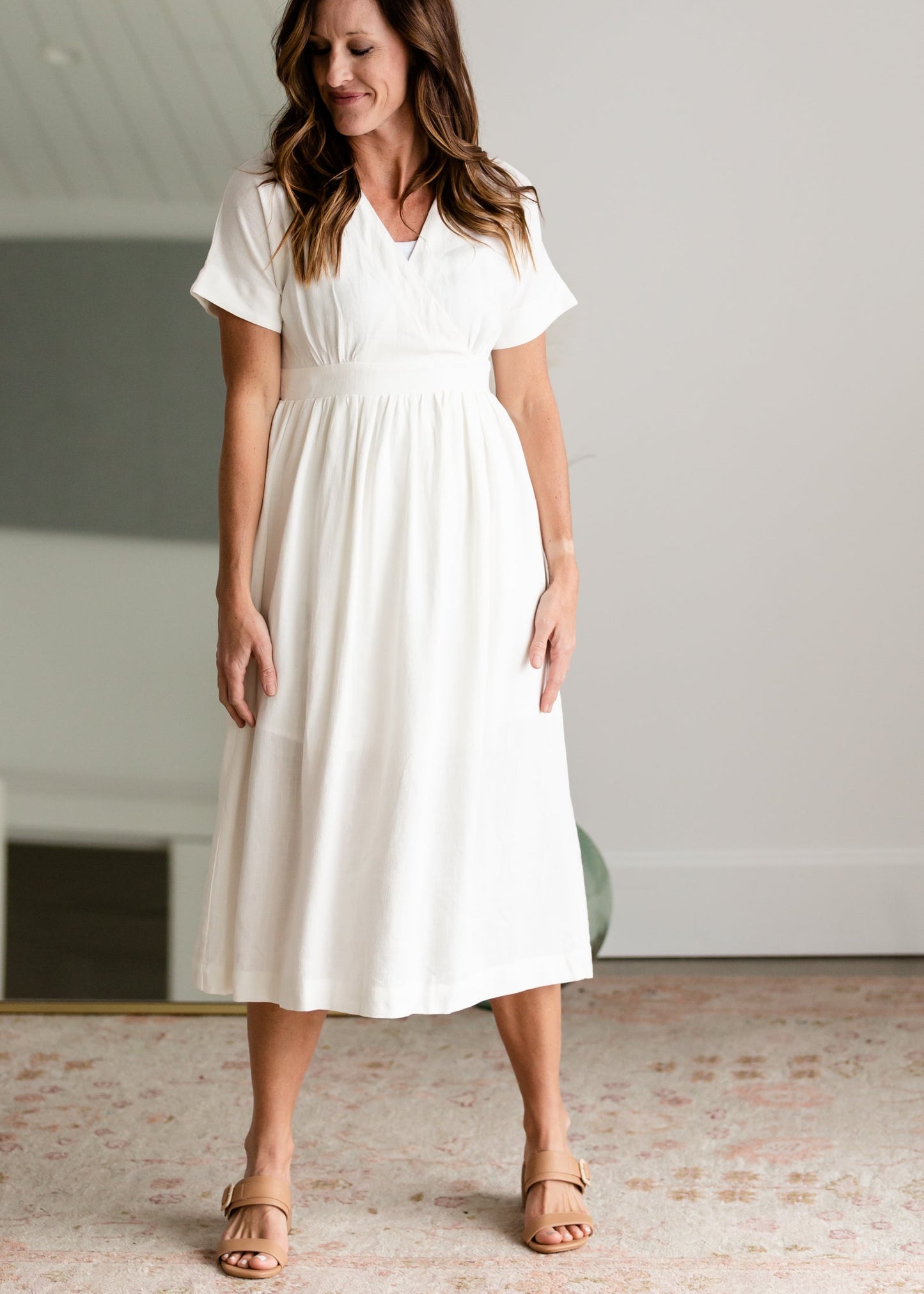 V-Neck Pleated Classic White Midi Dress Dresses Mod Ref